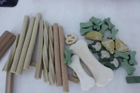 Dây chuyền sản xuất vật nuôi nhai 100KW bằng thép không gỉ cho răng của chó