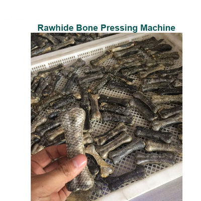 Chó nhai Máy ép xương Rawhide với trạm làm việc đôi cho đồ ăn nhẹ cho chó
